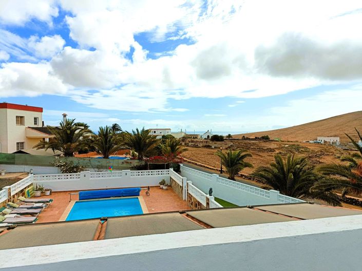 Image No.22-3 Bed Property for sale