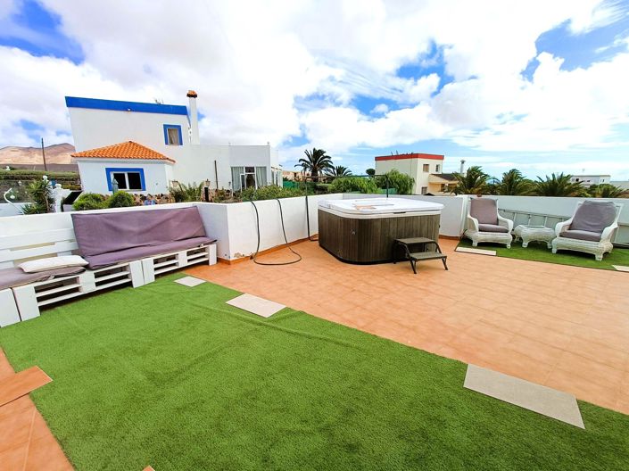 Image No.24-3 Bed Property for sale