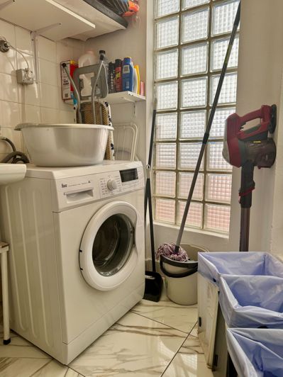 Image No.10-3 Bed Property for sale