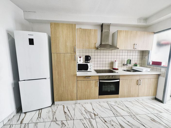 Image No.11-3 Bed Property for sale