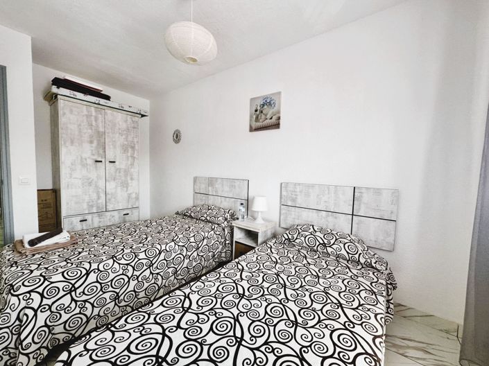 Image No.18-3 Bed Property for sale