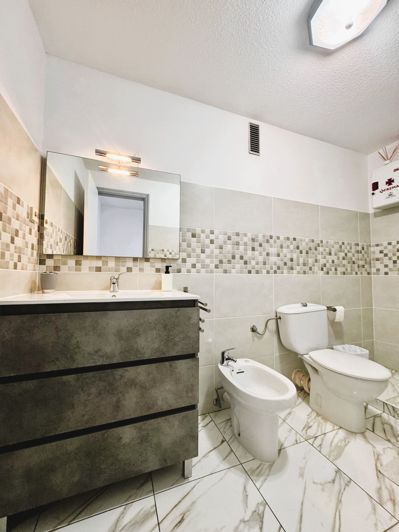 Image No.20-3 Bed Property for sale