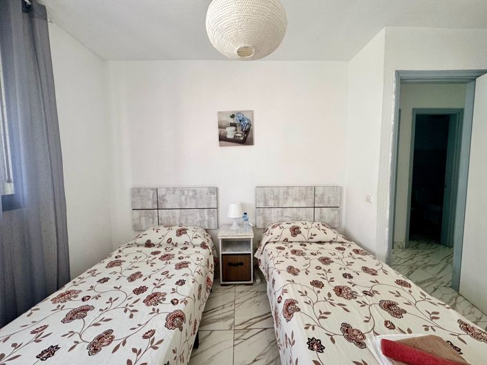 Image No.26-3 Bed Property for sale