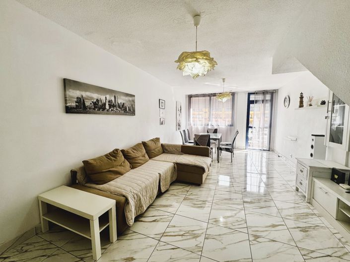 Image No.3-3 Bed Property for sale