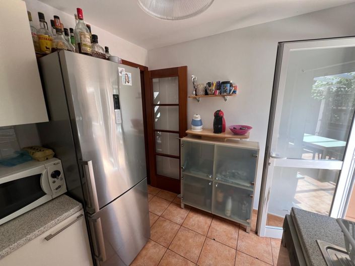 Image No.8-3 Bed Property for sale