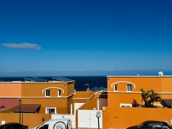 Image No.20-3 Bed Property for sale