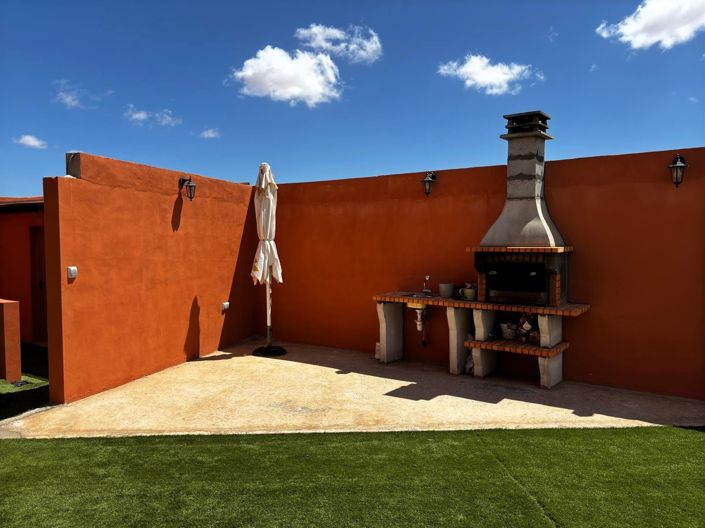 Image No.5-3 Bed Property for sale