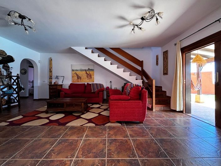 Image No.8-3 Bed Property for sale