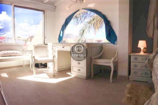 Image No.17-5 Bed Property for sale