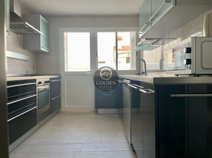 Image No.7-5 Bed Property for sale