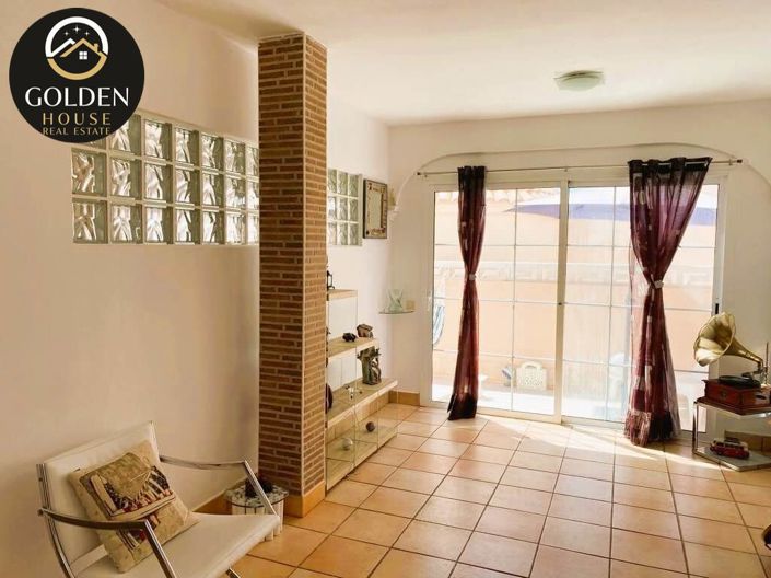 Image No.3-2 Bed Property for sale