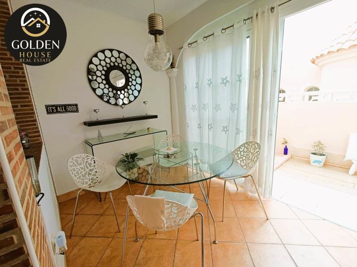 Image No.4-2 Bed Property for sale