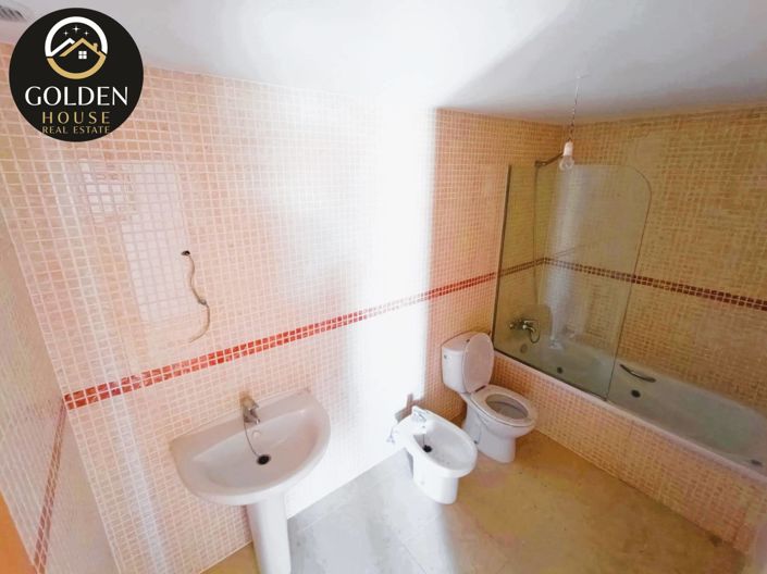 Image No.16-3 Bed Property for sale