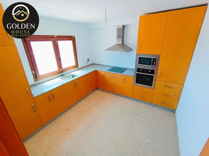 Image No.5-3 Bed Property for sale