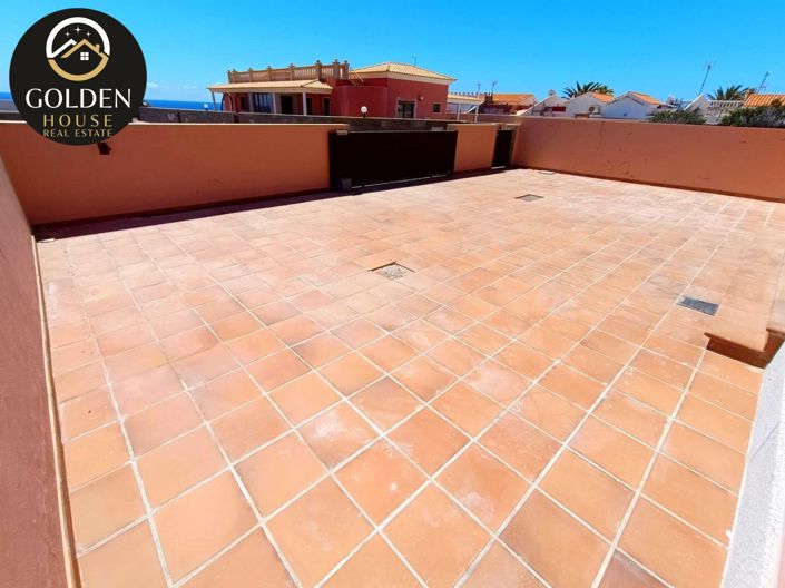 Image No.18-3 Bed Property for sale