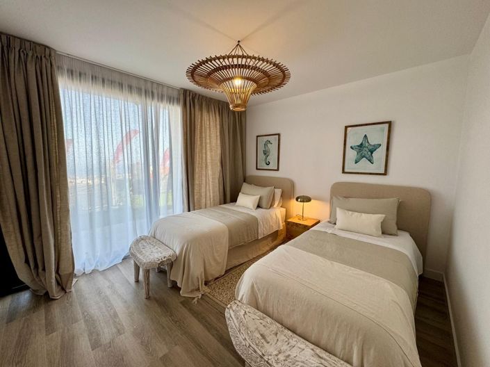 Image No.11-3 Bed Apartment for sale