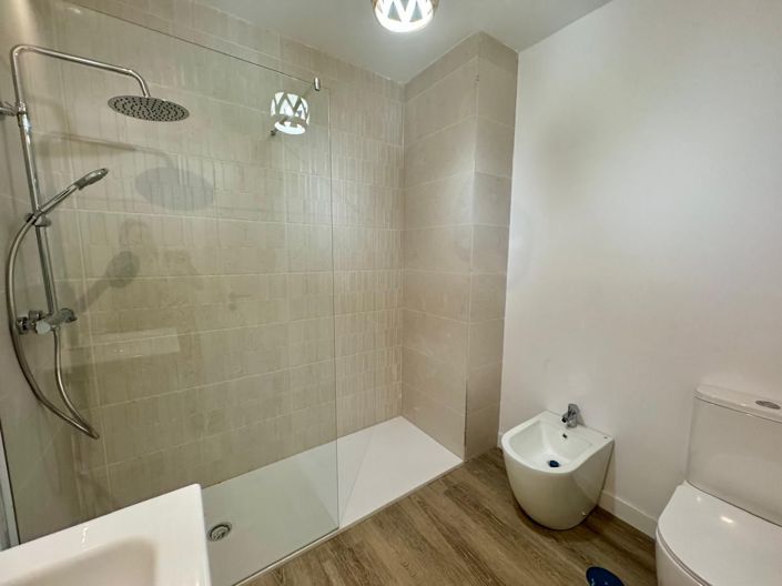 Image No.21-3 Bed Apartment for sale