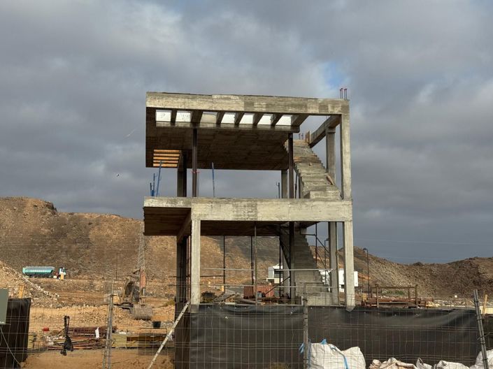 Image No.23-3 Bed Property for sale