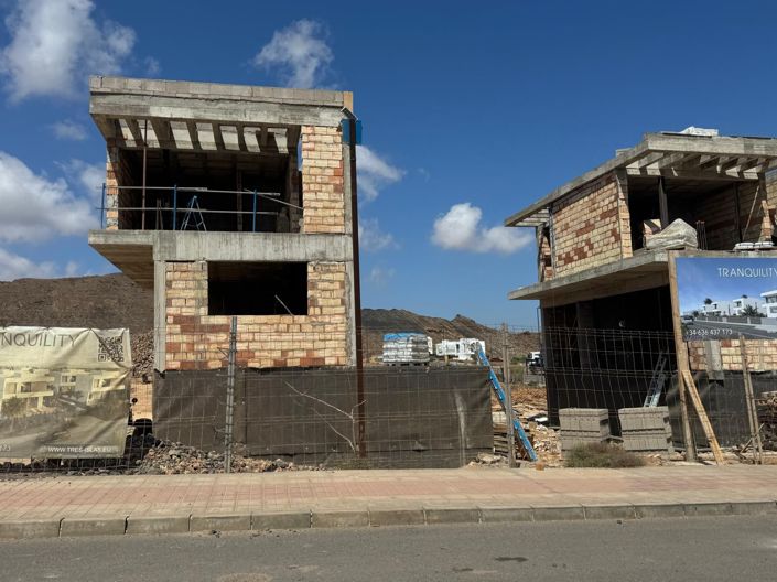 Image No.25-3 Bed Property for sale