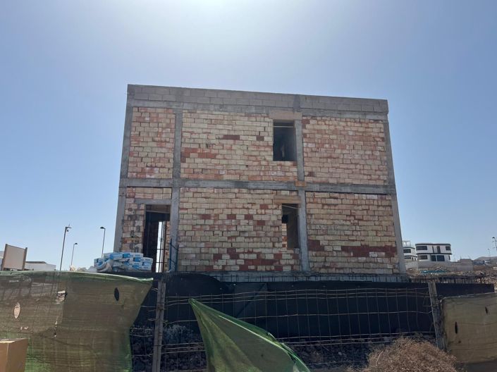 Image No.27-3 Bed Property for sale