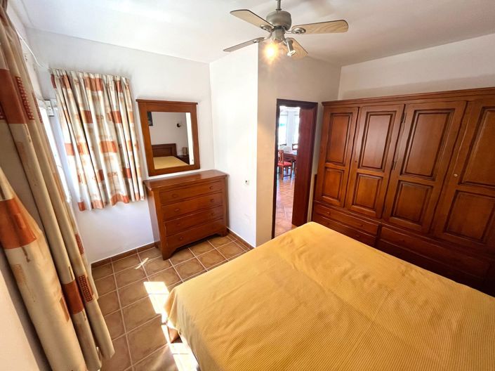 Image No.14-3 Bed Property for sale