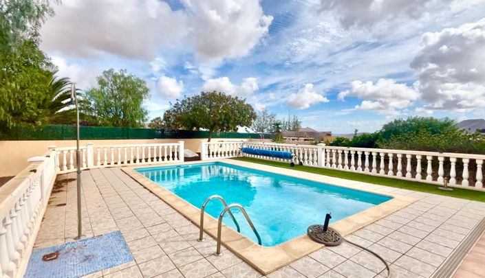 Image No.22-3 Bed Property for sale