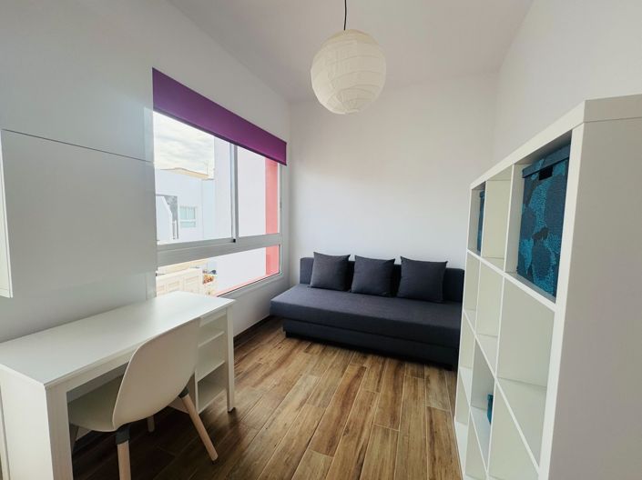 Image No.13-2 Bed Property for sale