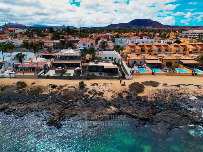 Image No.2-Propriété de 4 chambres à vendre à Corralejo