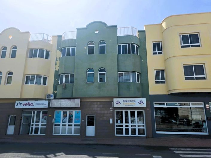 Image No.14-2 Bed Property for sale