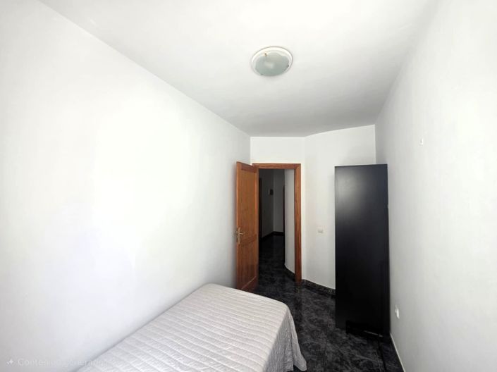 Image No.9-2 Bed Property for sale