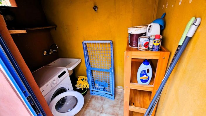 Image No.12-2 Bed Property for sale