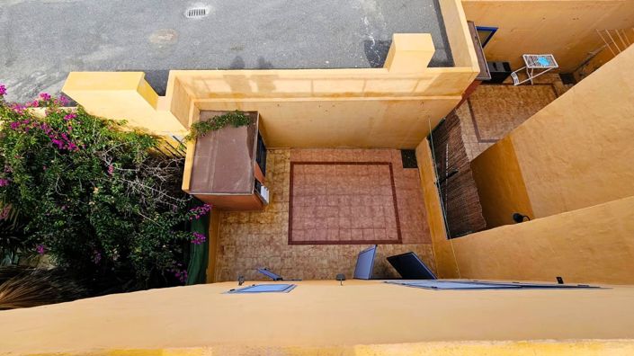 Image No.17-2 Bed Property for sale