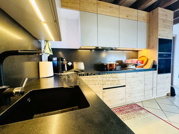 Image No.16-2 Bed Property for sale