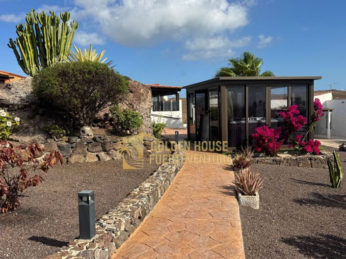 Image No.40-2 Bed Property for sale