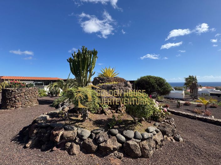 Image No.43-2 Bed Property for sale