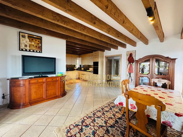 Image No.9-2 Bed Property for sale