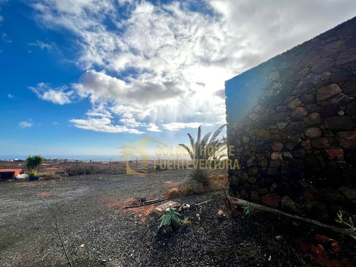 Image No.2-5 Bed Property for sale