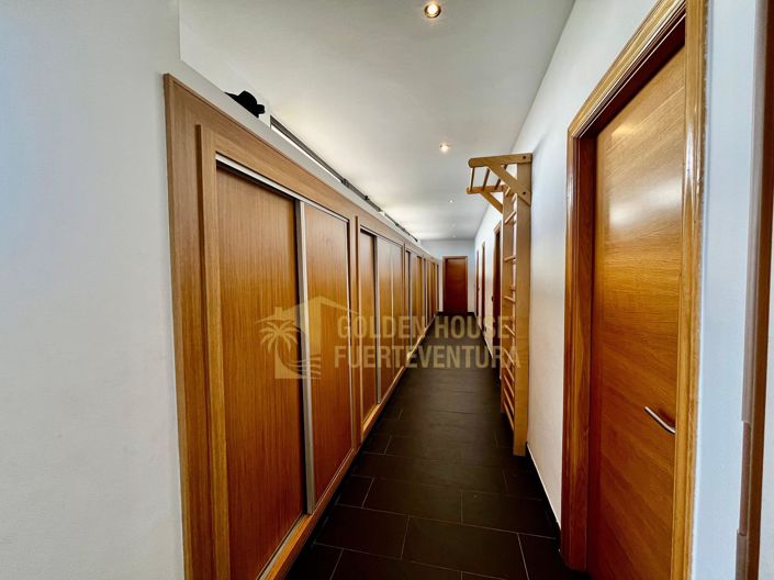 Image No.22-5 Bed Property for sale