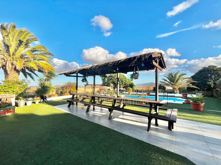 Image No.25-5 Bed Property for sale