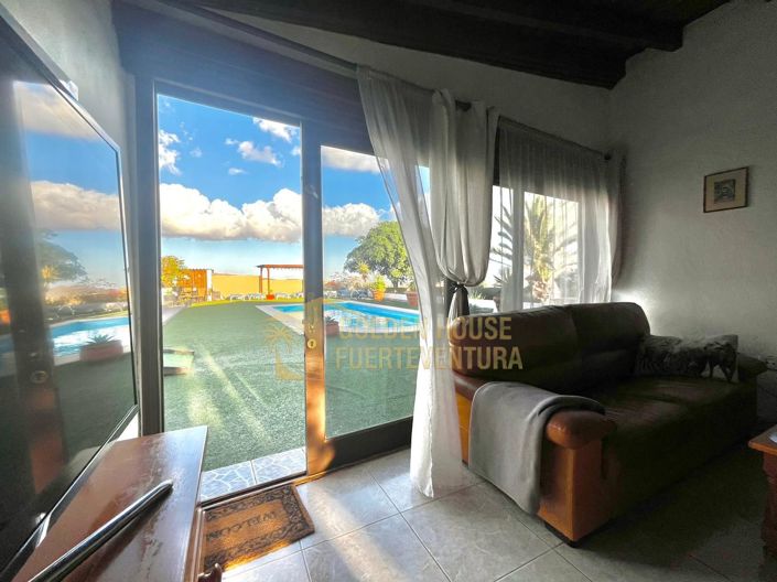 Image No.29-5 Bed Property for sale