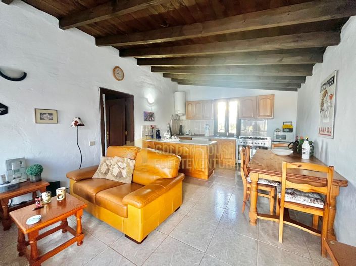 Image No.31-5 Bed Property for sale