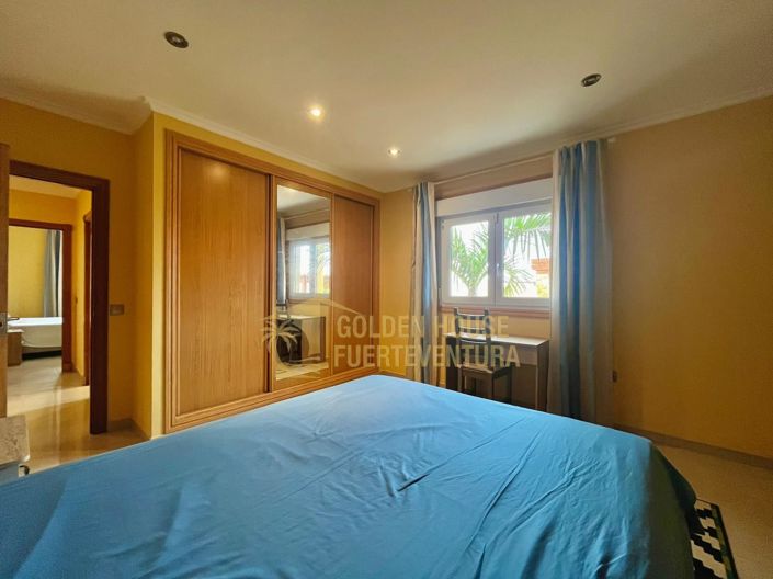 Image No.21-5 Bed Property for sale