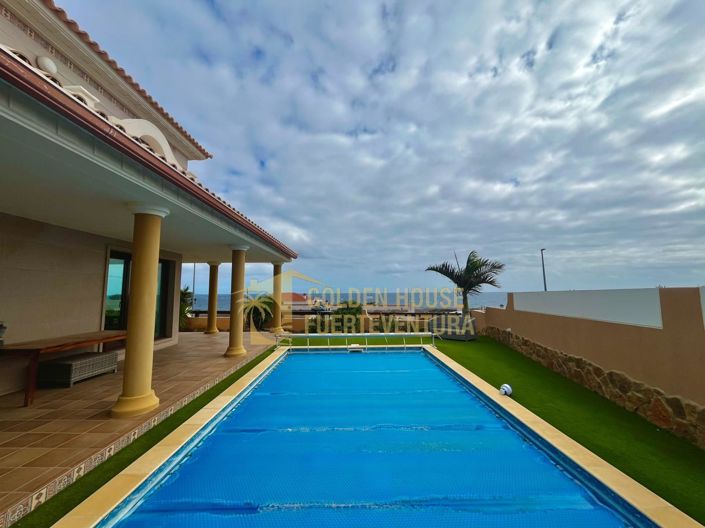 Image No.36-5 Bed Property for sale