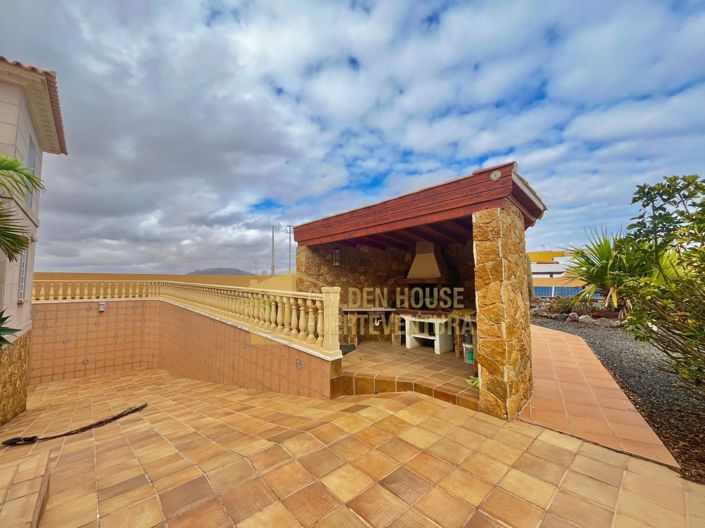 Image No.39-5 Bed Property for sale