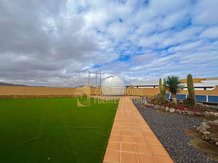 Image No.42-5 Bed Property for sale