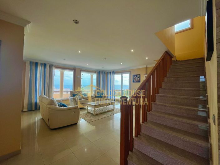 Image No.5-5 Bed Property for sale