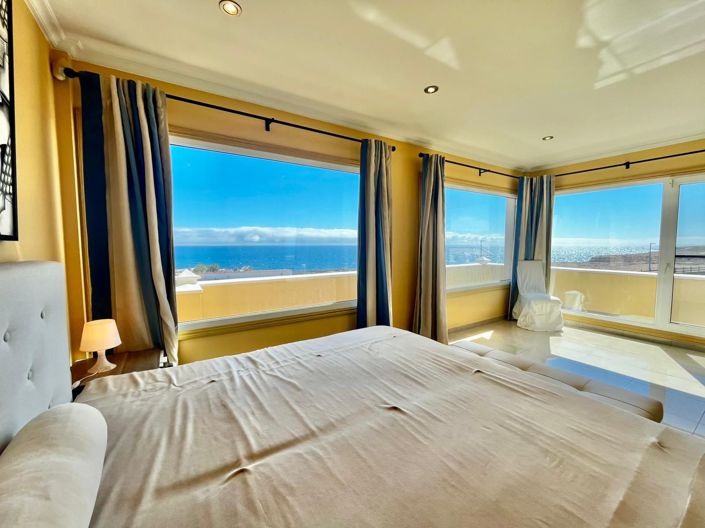 Image No.5-5 Bed Property for sale