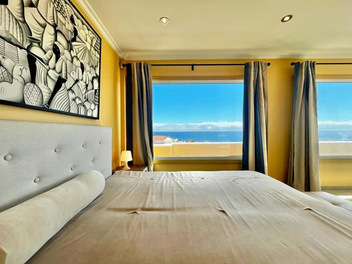 Image No.6-5 Bed Property for sale