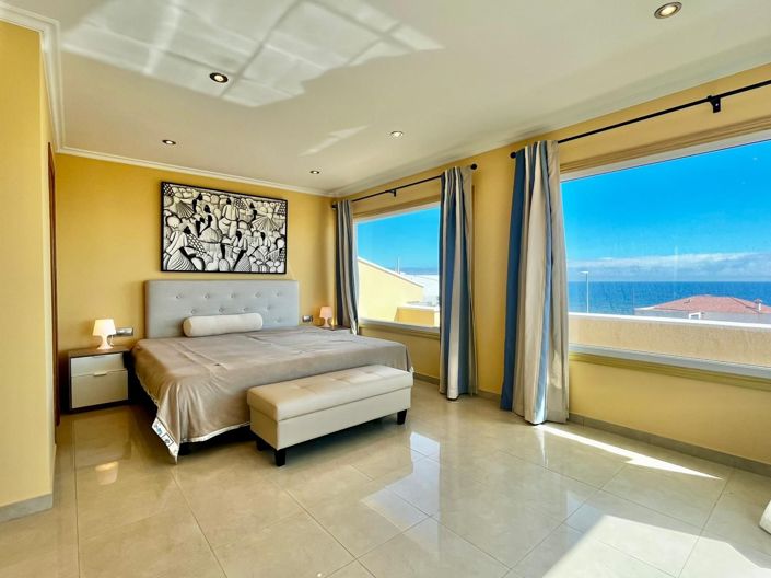 Image No.7-5 Bed Property for sale