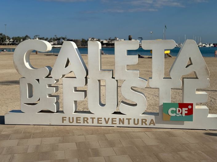 Image No.13-3 Bed Property for sale